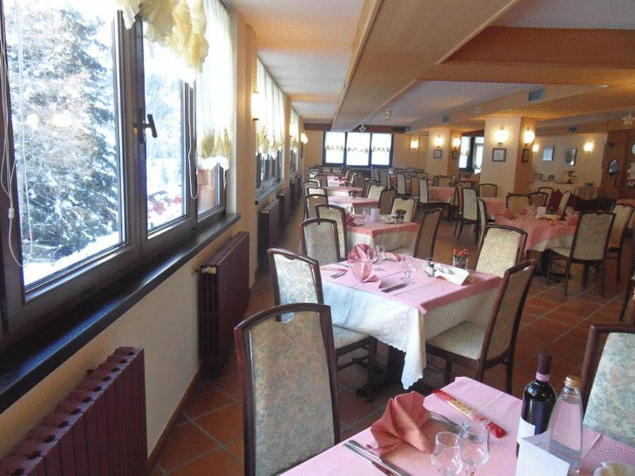 Hotel Santa Caterina サンタ・カテリーナ・ヴァルフルヴァ エクステリア 写真