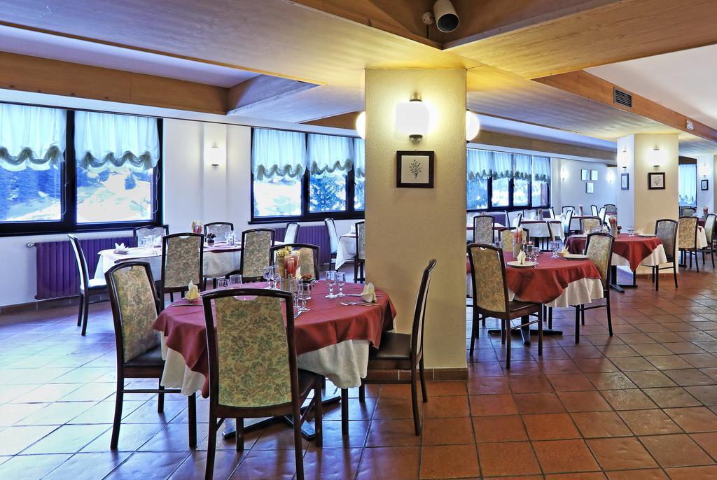 Hotel Santa Caterina サンタ・カテリーナ・ヴァルフルヴァ エクステリア 写真