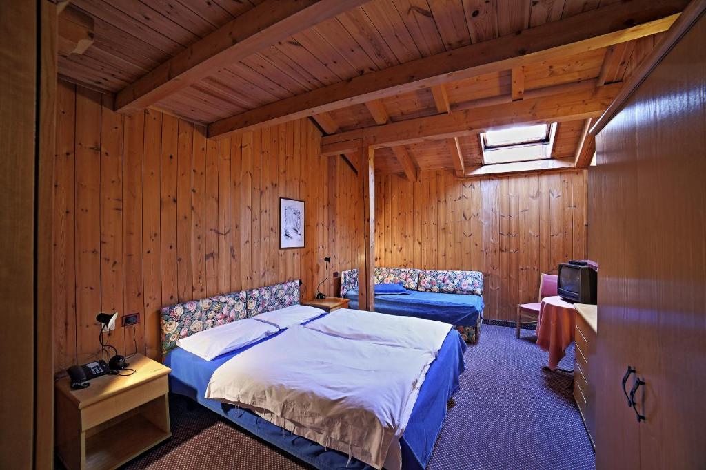 Hotel Santa Caterina サンタ・カテリーナ・ヴァルフルヴァ 部屋 写真