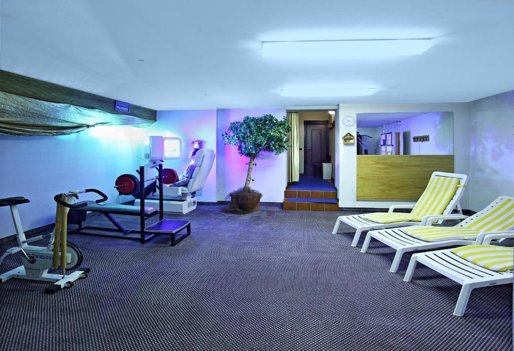 Hotel Santa Caterina サンタ・カテリーナ・ヴァルフルヴァ エクステリア 写真