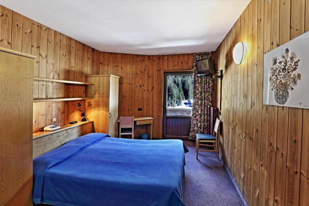 Hotel Santa Caterina サンタ・カテリーナ・ヴァルフルヴァ エクステリア 写真