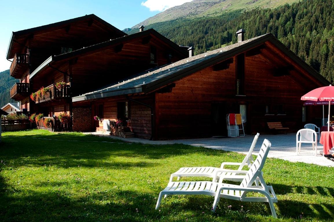 Hotel Santa Caterina サンタ・カテリーナ・ヴァルフルヴァ エクステリア 写真